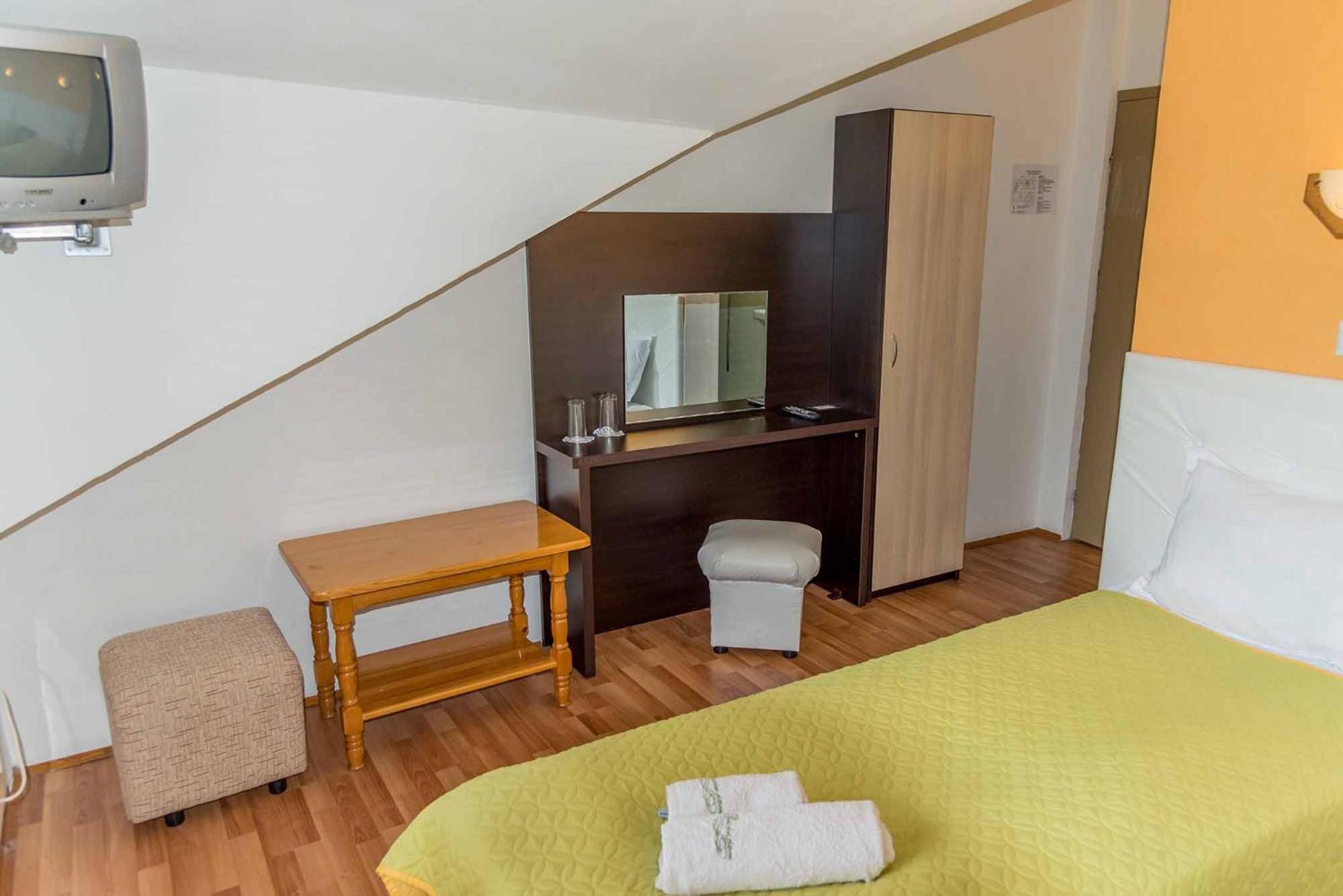 Hotel Paradise Place Kalofer Extérieur photo