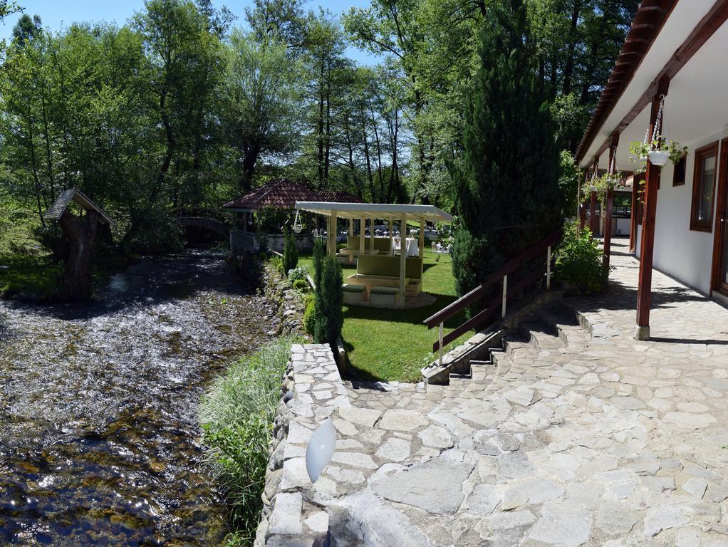 Hotel Paradise Place Kalofer Extérieur photo