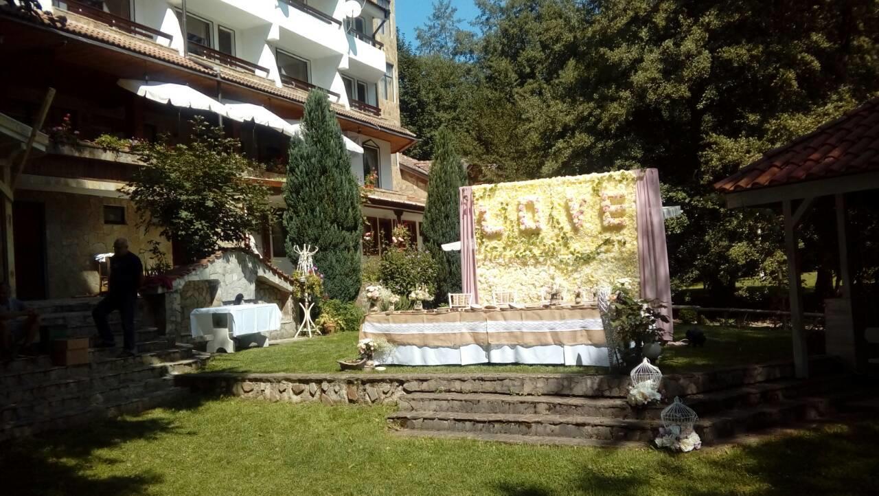 Hotel Paradise Place Kalofer Extérieur photo